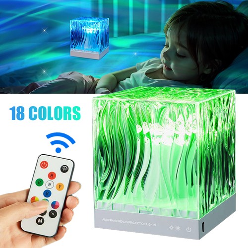 Cube northern lights - cube, water